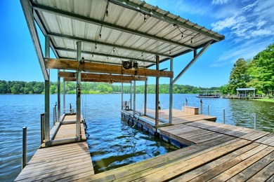 Affordable waterfront living with room for family, friends, or - photo 16