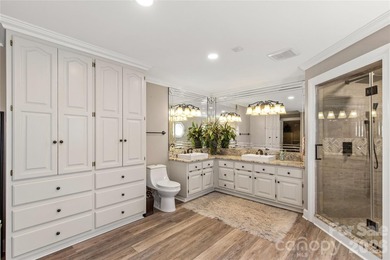 Welcome to a truly rare luxury estate set on over 3 acres - photo 17