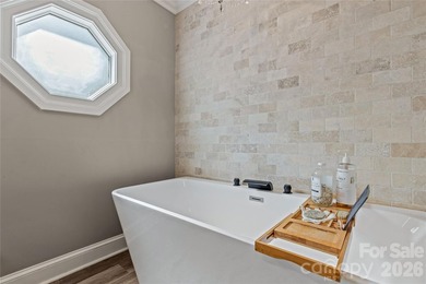 Welcome to a truly rare luxury estate set on over 3 acres - photo 19