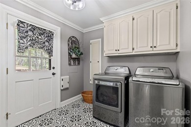 Welcome to a truly rare luxury estate set on over 3 acres - photo 26