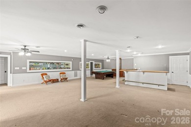 Welcome to a truly rare luxury estate set on over 3 acres - photo 32