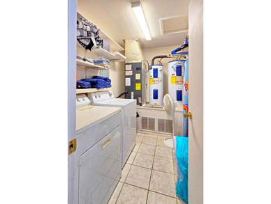 Affordable waterfront living with room for family, friends, or - photo 37