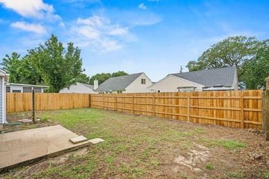 Opportunity awaits in the heart of Shalimar! This AS-IS property - photo 38