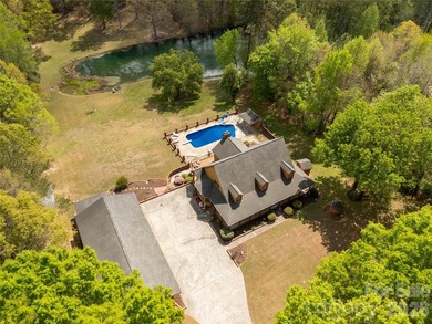 Welcome to a truly rare luxury estate set on over 3 acres - photo 40