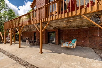 Welcome to a truly rare luxury estate set on over 3 acres - photo 44