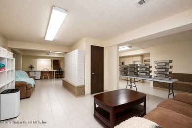 Rare opportunity to unlock approximately 500,000 in potential - photo 49
