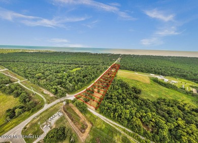 Lot #5. Don't miss this incredible opportunity in the heart of - photo 4