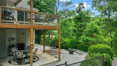 Beautifully maintained home in the Highlands area that comes - photo 6