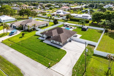 Elevated South Florida living in well appointed 3BR/2BA/2CG pool - photo 5