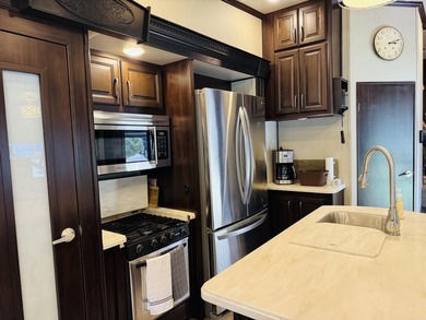 Welcome to Sandy Oak RV Resort--where you own your lot! - photo 7