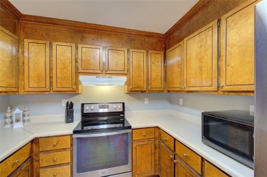 Welcome to 103 Creek Dr, Easley! This 3-bedroom, 2.5-bath home