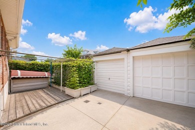 Rare opportunity to own a detached single-family home in a - photo 24