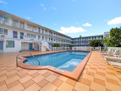 Bright Corner Unit in Golden Towers - 55+ Community. This - photo 28