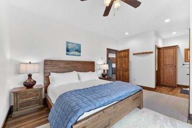The perfect blend of mountain and modern features! This newer 3 - photo 35