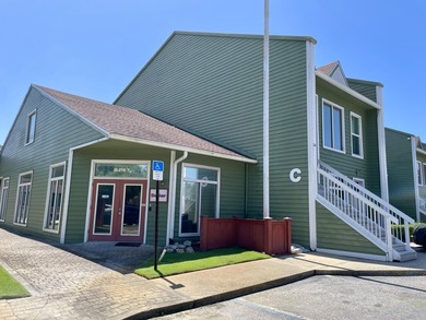 25 units for sale in 6 buildings. The units are leased and range - photo 38
