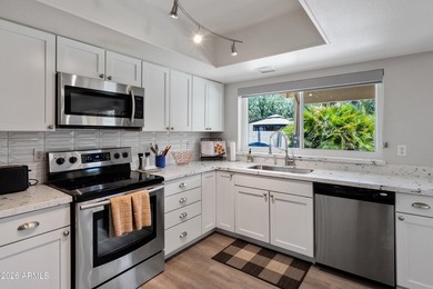 BACK ON MARKET! This immaculate 3 bedroom/2 bath home in - photo 10