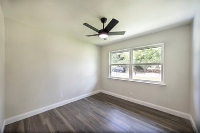 A rare opportunity to own a Lake home where your backyard - photo 19