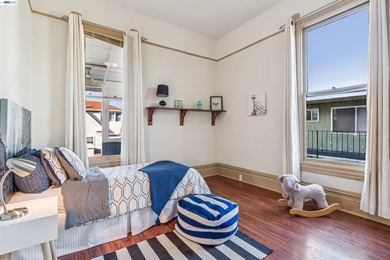 Charming, majestic Victorian Duplex/ Single Family 6-bedroom - photo 22