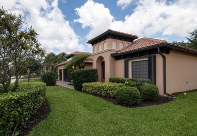 This meticulously maintained 4-bed 3-bath residence features a - photo 4