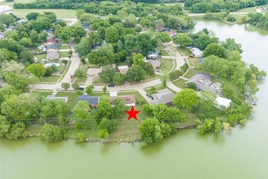 A rare opportunity to own a Lake home where your backyard - photo 27