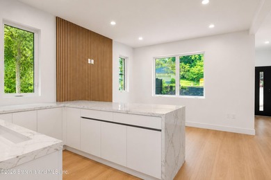 Welcome to 20 Creston Place, a stunning new construction - photo 33