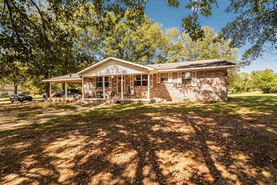 (private lake, pond, creek) Home For Sale in Banks Arkansas