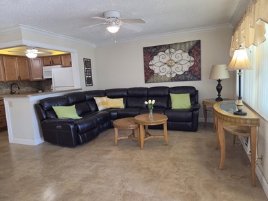 Spectacular open concept 1 bedroom 1.5 bath. This condo is in a - photo 14