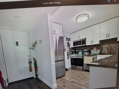 Ideal For Investors! tenants in place 1 Bedroom 1 Bathroom and a - photo 6