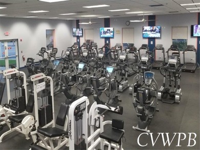 Spectacular open concept 1 bedroom 1.5 bath. This condo is in a - photo 32