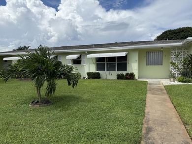 Welcome to this charming villa-style 1 bedroom, 1.5 bath condo - photo 33