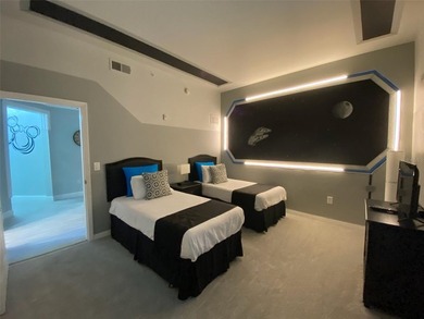 Discover a hidden Disney gem at Caribe Cove! This stunning - photo 37