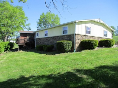 Beautiful Pond View Setting! This home features an additional - photo 2