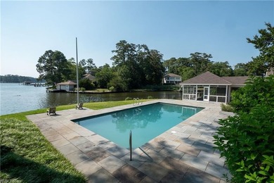 Rare Birdneck Point waterfront estate on a spectacular 1.2-acre - photo 3