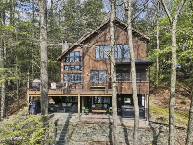 Lake Wallenpaupack Home For Sale in Lake Ariel Pennsylvania