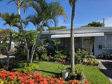 Don't miss this rare opportunity to own a 3 bedroom, 2 bathroom - photo 1
