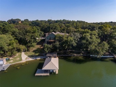 Moss Lake Home For Sale in Gainesville Texas