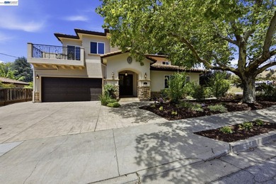 Welcome Home to 307 Dana St! This Property has been completely - photo 1