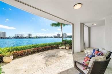 Lake Condo For Sale in Boca Raton, Florida