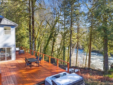 (private lake, pond, creek) Home For Sale in Sandy Oregon