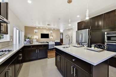 Welcome Home to 307 Dana St! This Property has been completely - photo 9