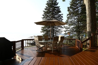 Welcome to this exceptionally well-maintained 3-bedroom, 2-bath - photo 3