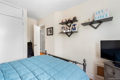 Beautiful move-in condition 2-bedroom, 2-bath home located on a - photo 14