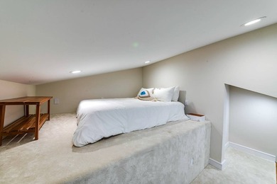 This contemporary Hamptons escape on 2 acres in the heart of - photo 15