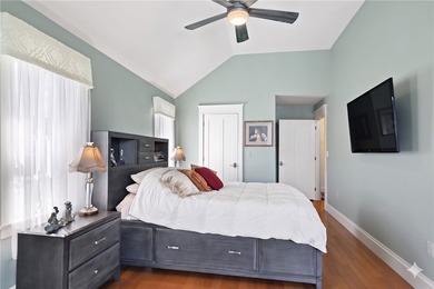 This stunning 3-bedroom, 2.5-bathroom home offers the ultimate - photo 17