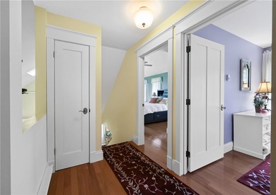 This stunning 3-bedroom, 2.5-bathroom home offers the ultimate - photo 24