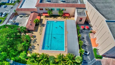 Light, bright,, and spacious 2 bedroom, 2 full bath apartment on - photo 26