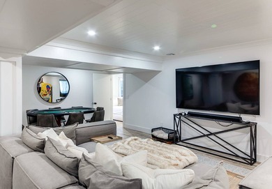 This contemporary Hamptons escape on 2 acres in the heart of - photo 27
