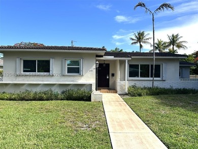 PRIME MIAMI SHORES LOCATION WITHIN SHORT WALKING DISTANCE TO - photo 2