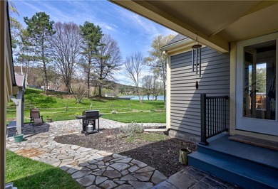 This stunning 3-bedroom, 2.5-bathroom home offers the ultimate - photo 35