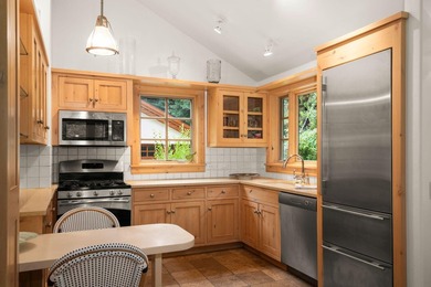 No CCRs No compromises. This Sun Valley compound sits on 1+ acre - photo 41